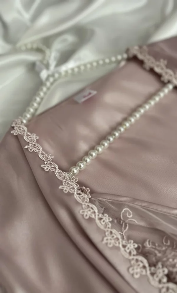 neglige-rose-perles-dentelle